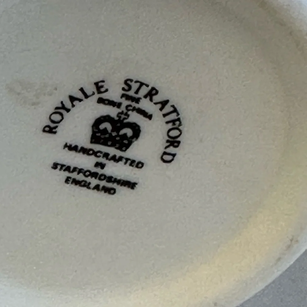 Royal Stratford Bone China Rose Floral Bouquet - Picture 6 of 13